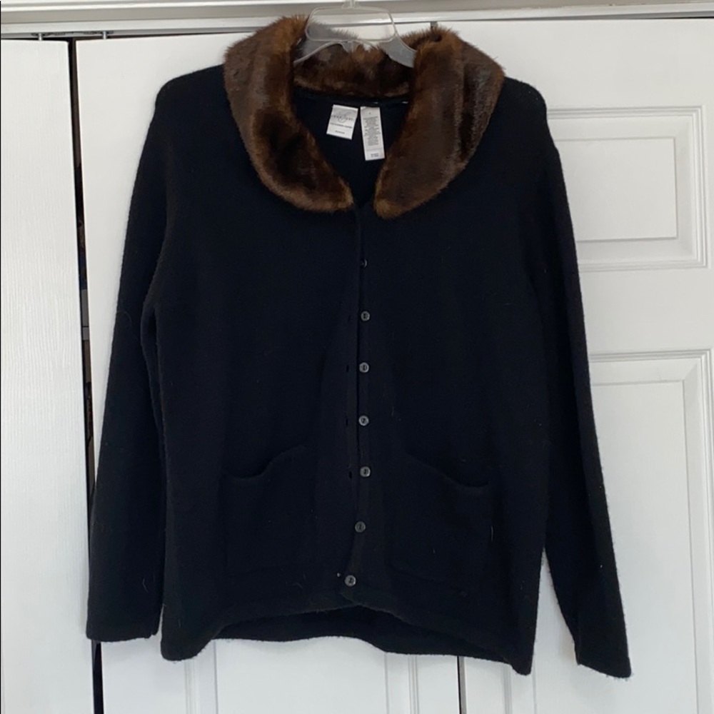 Stunning Emma James by Liz Claiborne cardigan